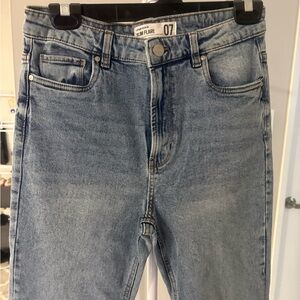 refuge Skinny Jeans in Medium Blue Wash